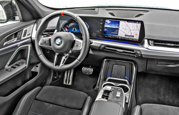 BMW X1 M35i xDrive – wnętrze, deska rozdzielcza