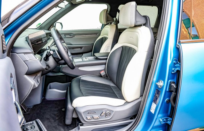 Kia EV9 AWD Earth (2024) – test – przednie fotele