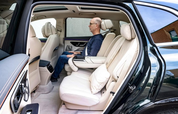 Mercedes EQS SUV 450 4Matic – kanapa