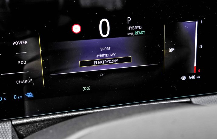 Opel Astra Sports Tourer 1.6 Turbo Plug-in Hybrid A8 GSe – wnętrze, ekran, tryby jazdy
