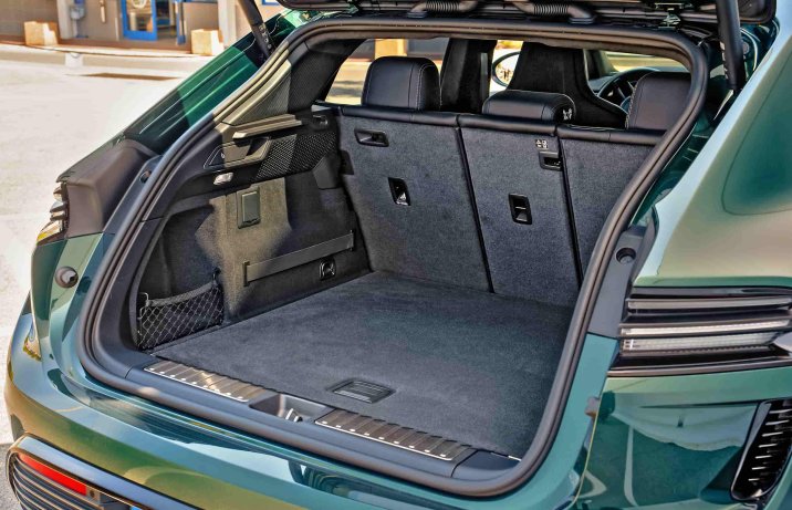 Nowe Porsche Macan Turbo – bagażnik