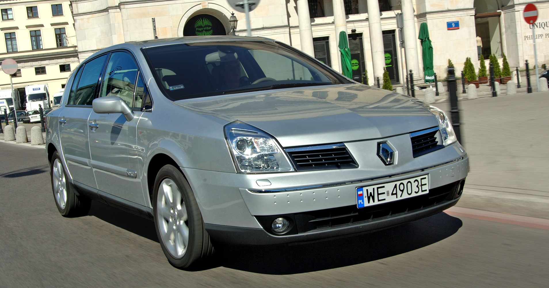 straty koncernow_renault vel satis
