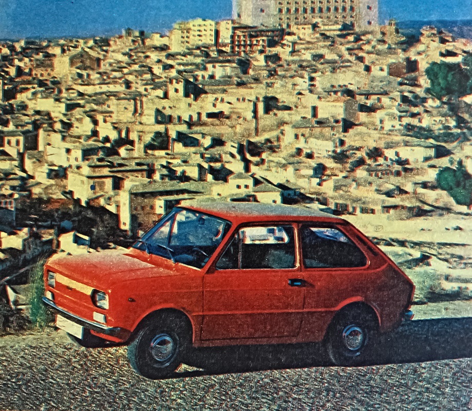 Motor Retro nr 24 z roku 1974 seat 133