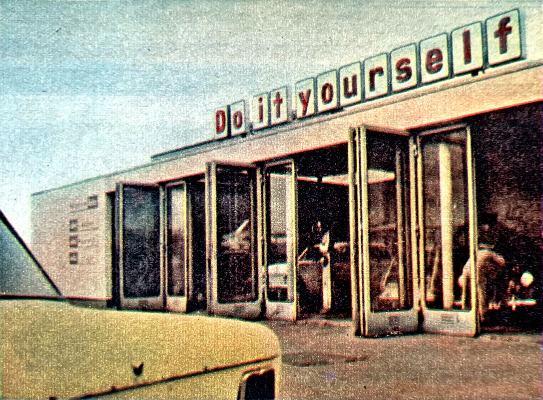 Motor Retro nr 25 z roku 1974_stacja samoobslugowa