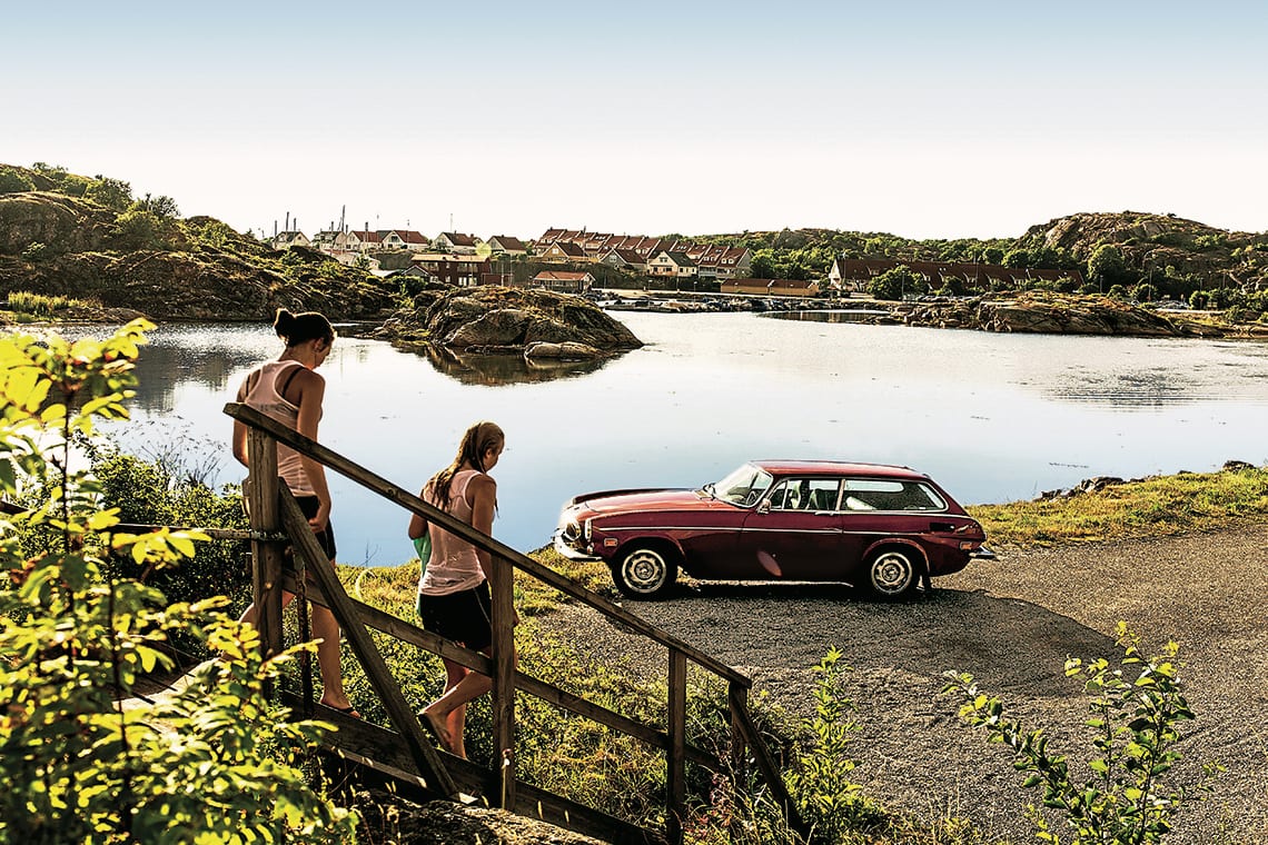 Volvo-1800-ES-bok-nad-woda-1