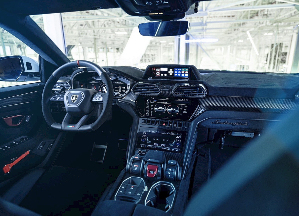 Lamborghini Urus Polizia_02