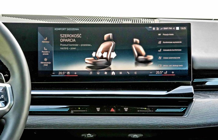 BMW 520d xDrive G60 – ekran ze sterowaniem fotelami