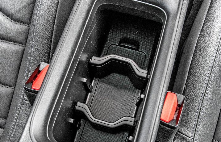 Jeep Avenger e-Hybrid DCT6 – schowek