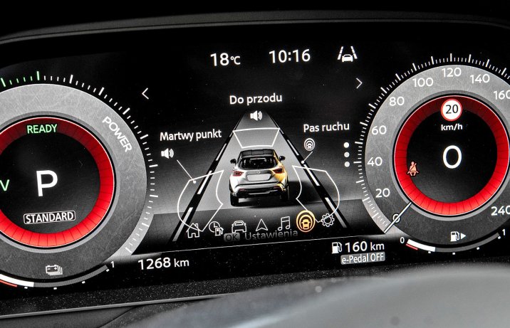 Nissan Juke Hybrid AMT – cyfrowe wskaźniki