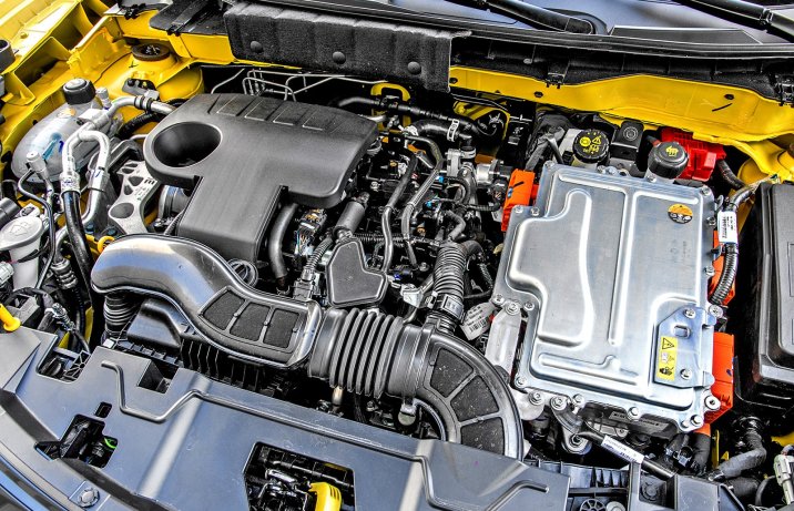 Nissan Juke Hybrid AMT – silnik