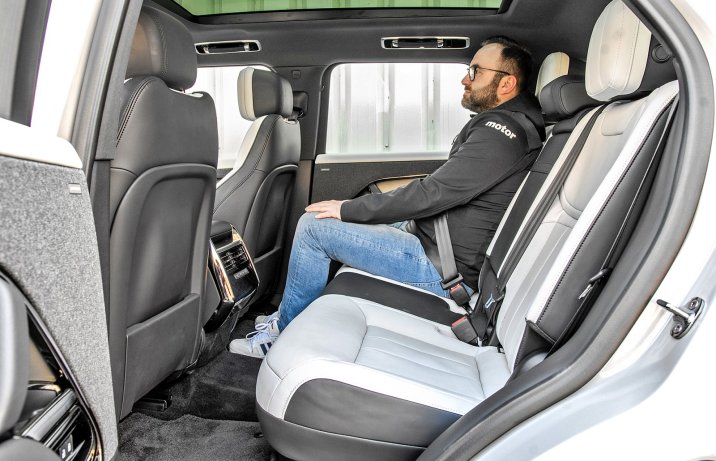 Range Rover Sport D300 – test (2024) – kanapa, siedzenia tył