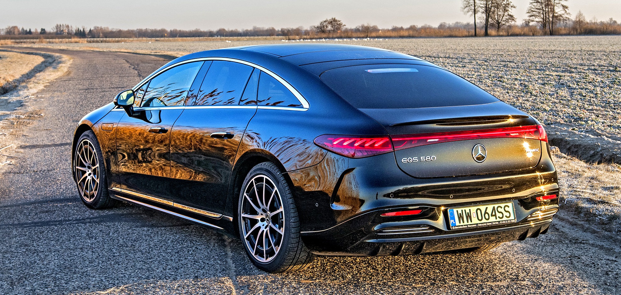 czy auta starzeja sie wolniej_dziwny wyglad mercedes