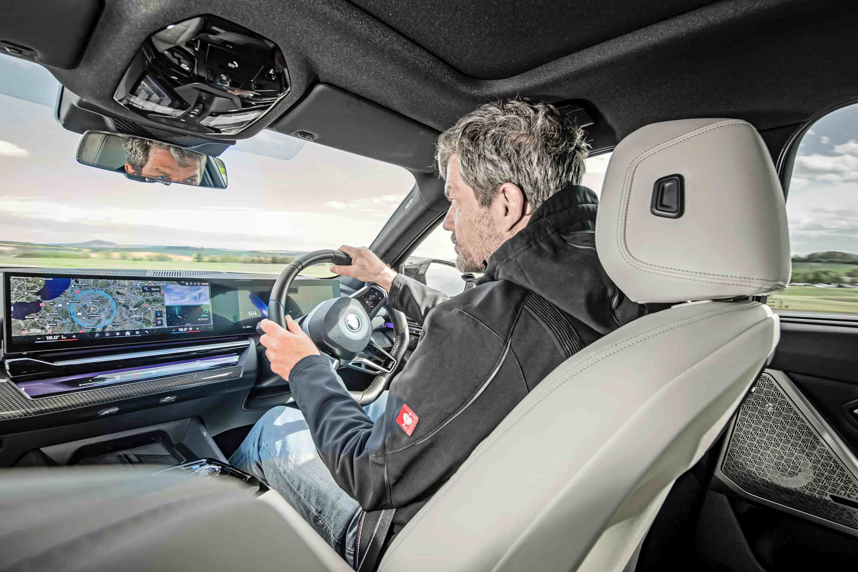 BMW i5 M60 xDrive wnętrze