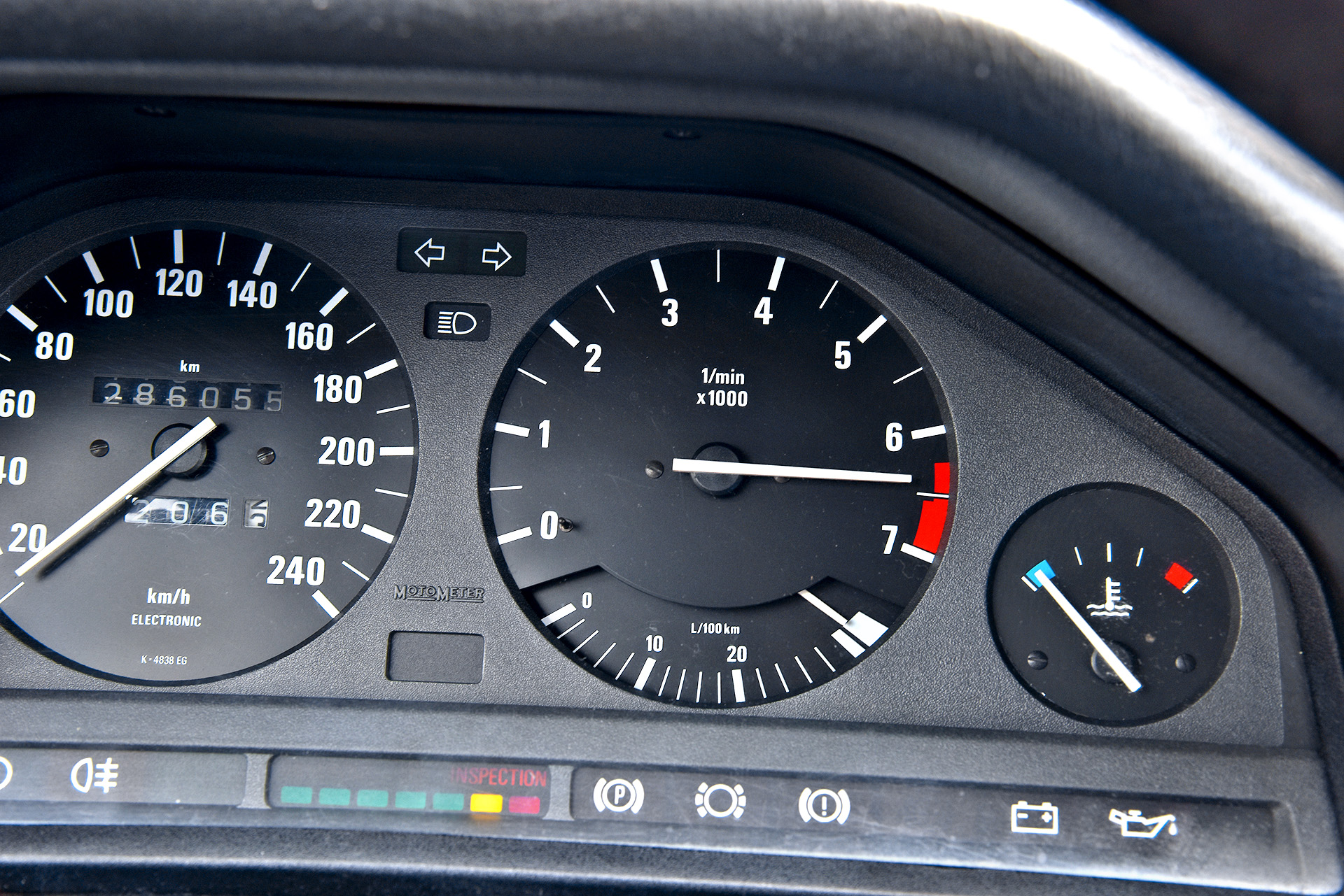 jak rozpoznac zlego kierowce_traktowanie zimnego auta