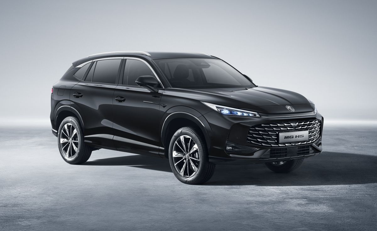 MG-HS-2024-przod-i-bok