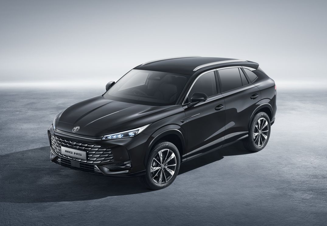 MG-HS-2024-przod-i-bok-z-gory