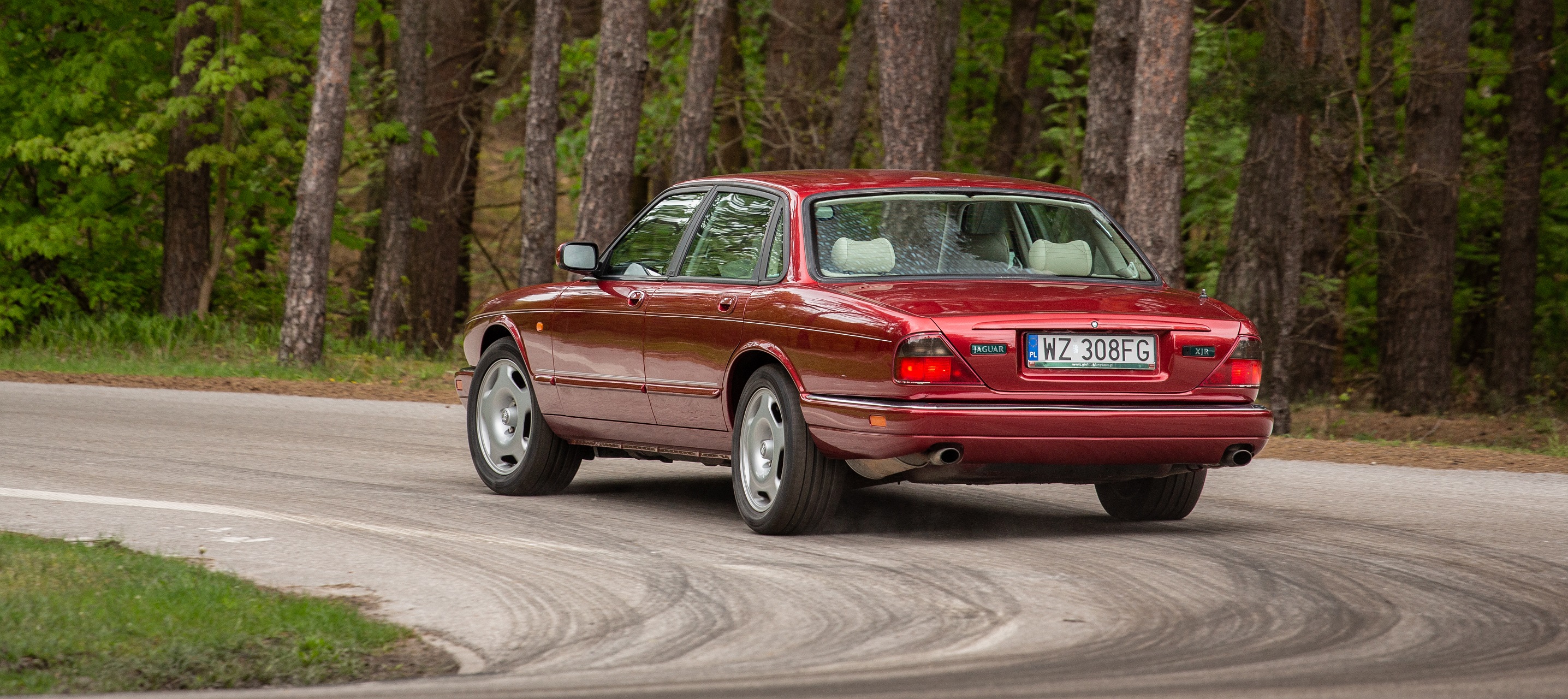 uzywany jaguar xj x300_tyl