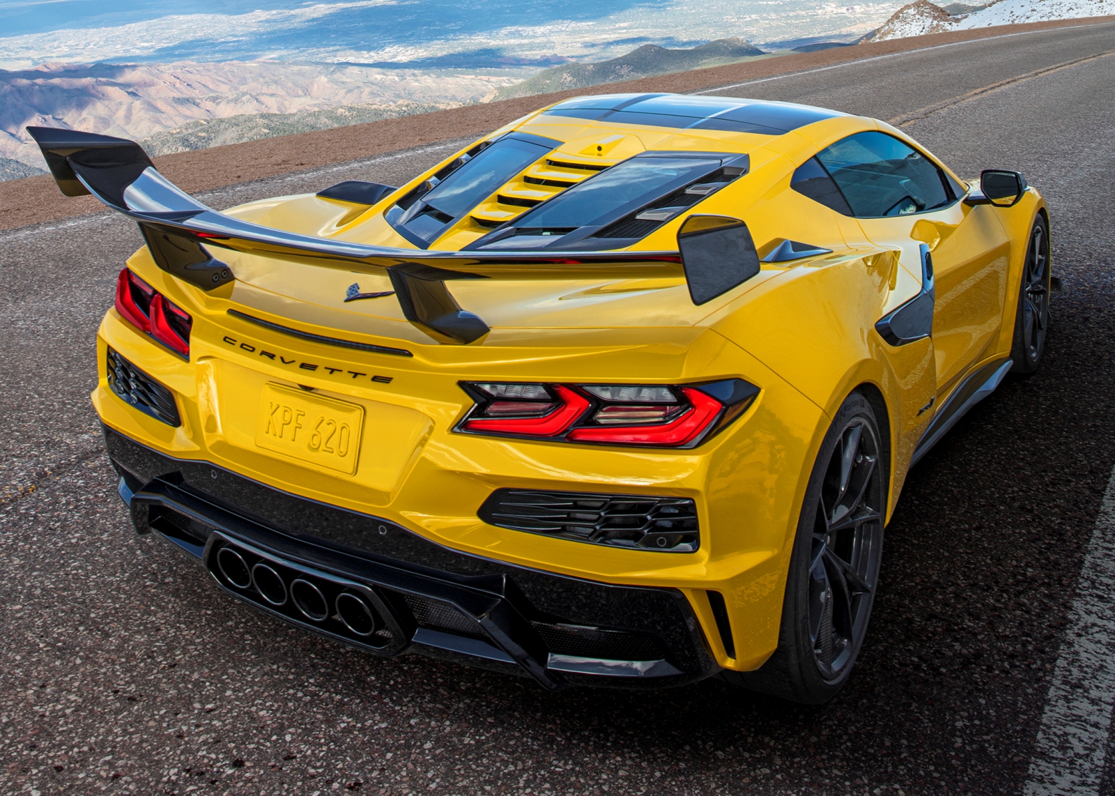 chevrolet -corvette-zr1-tyl-1