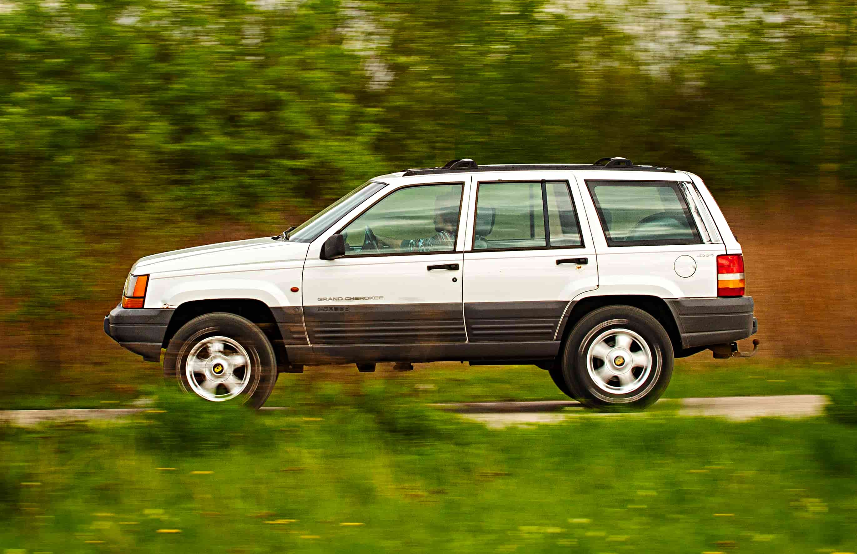 Jeep Grand Cherokee ZJ bok