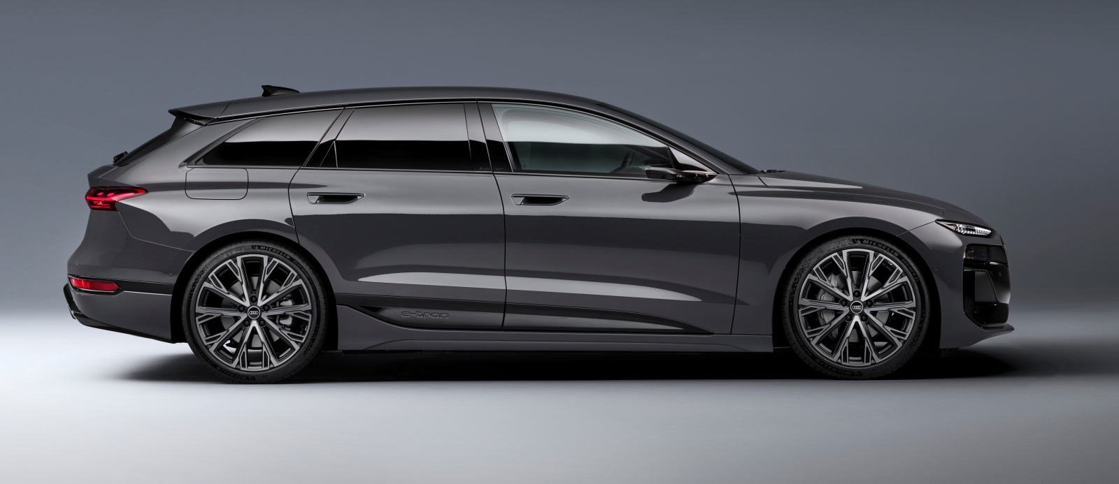 audi-a6-etron-avant-bok