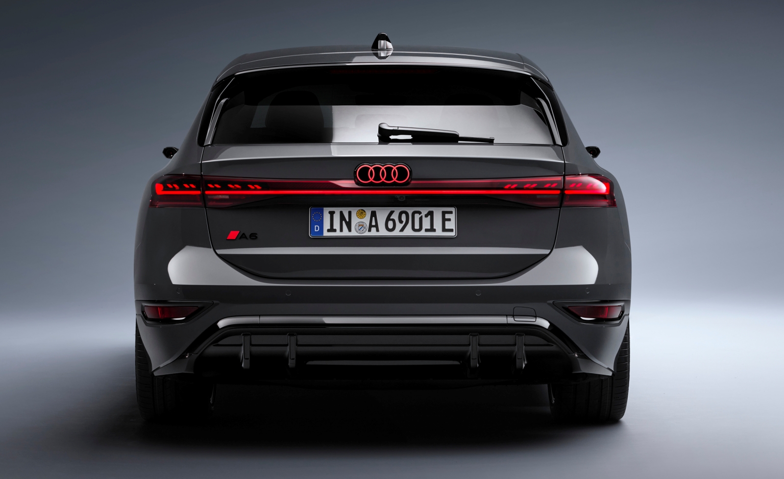 audi-a6-etron-avant-tyl-1
