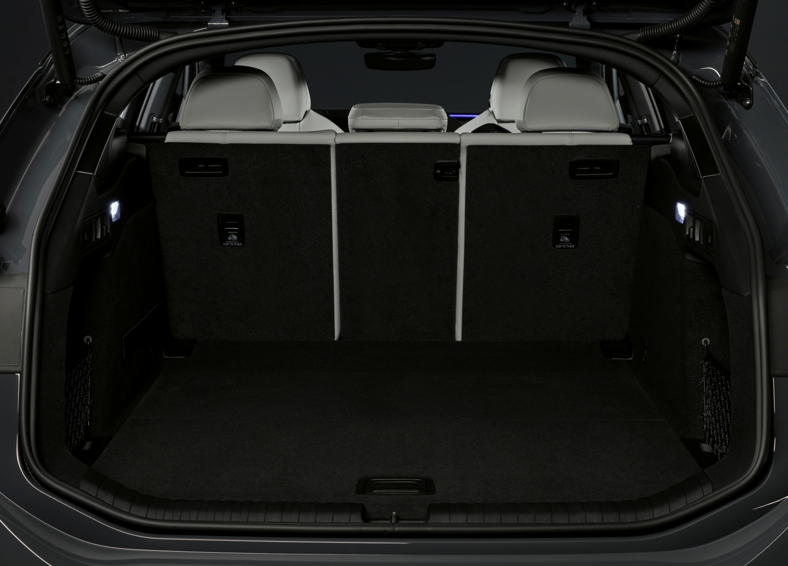 audi-a6-etron-avant-bagaznik