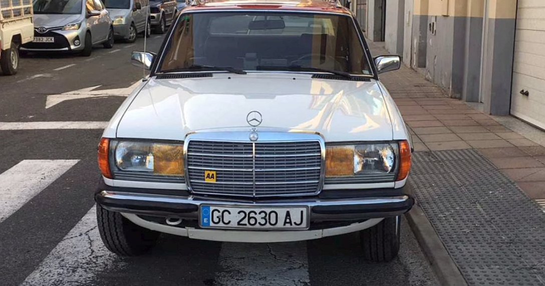 Mercedes W123 240D