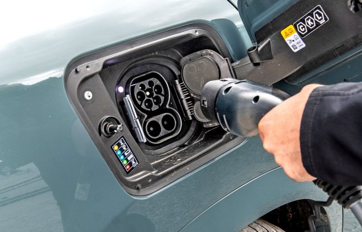 BMW iX2 xDrive30 (2024) – test – ładowanie