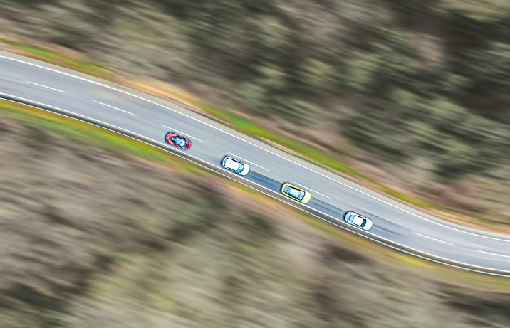 Porównanie sportowych aut elektrycznych – widok z góry