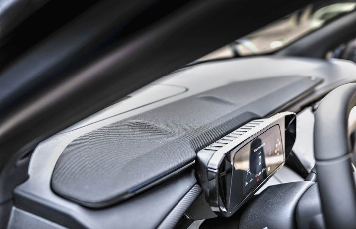 Ford Explorer 2024 – wnętrze, deska rozdzielcza, soundbar