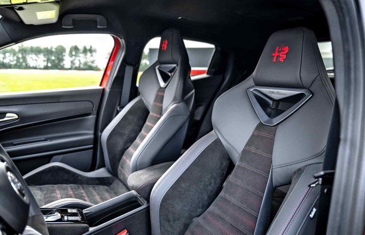 Alfa Romeo Junior Veloce – fotele