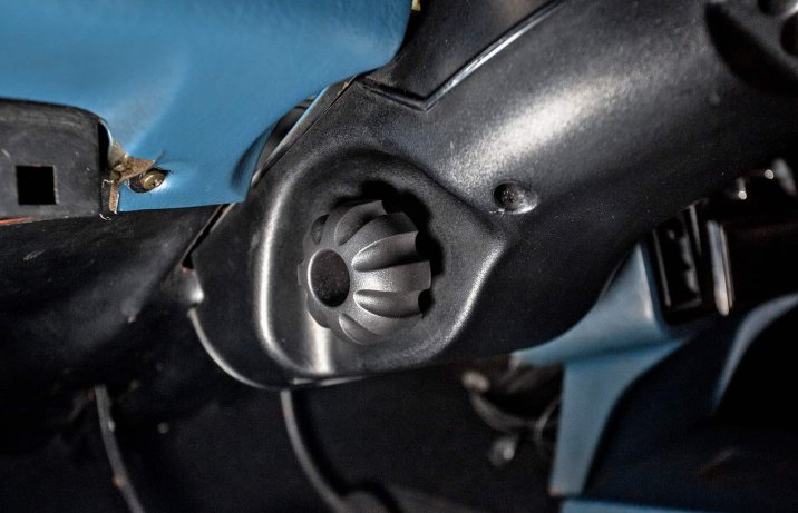 Fiat 132 – regulacja kolumny kierownicy