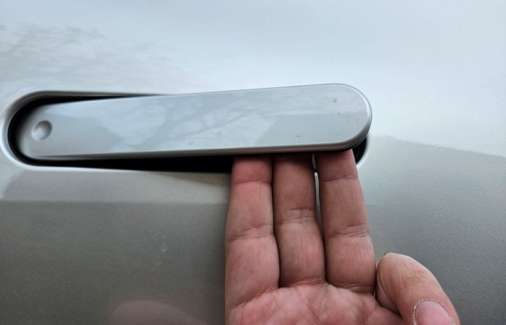 Toyota C-HR - klamka