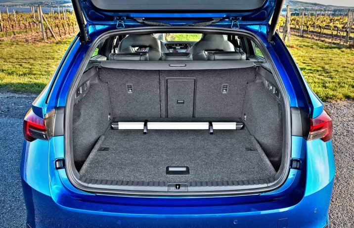 Nowa Skoda Octavia 2024 – bagażnik