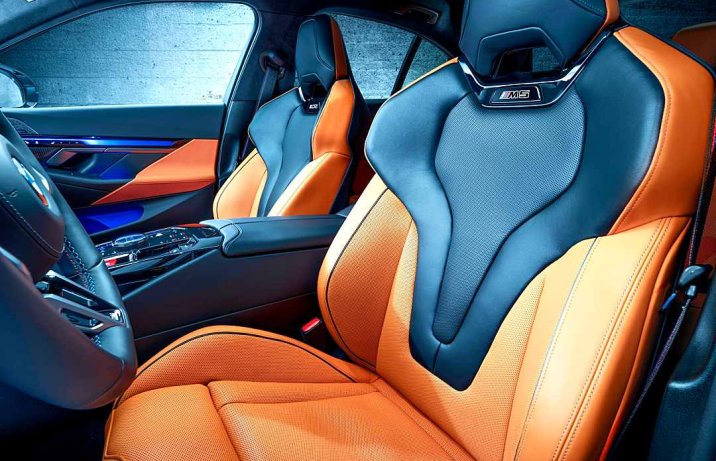 Nowe BMW M5 2024 – wnętrze, fotele