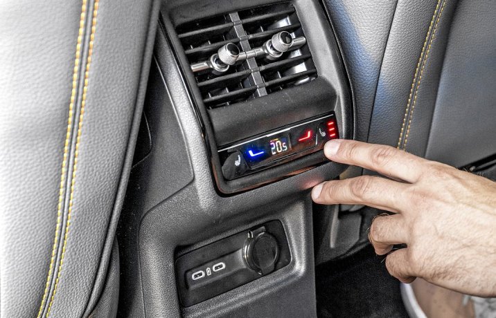 Skoda Kodiaq 2.0 TDI 193 KM DSG 4x4 Selection (2024) - test - trzystrefowa klimatyzacja