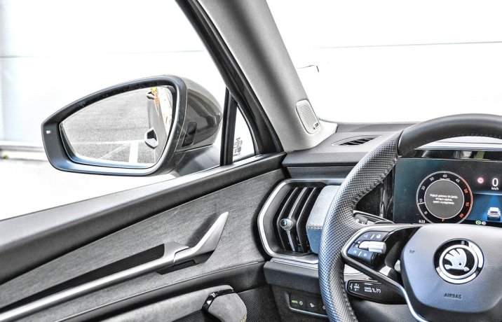 Skoda Kodiaq 2.0 TDI 193 KM DSG 4x4 Selection (2024) - test - przednie słupki