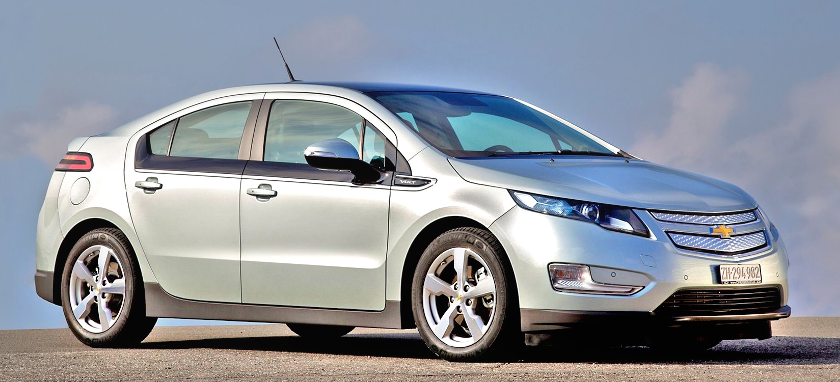 Miny z USA_Chevrolet-Volt-2011