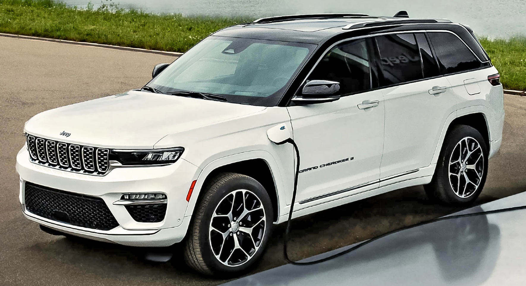 Miny z USA_Jeep-Grand-Cherokee-4xe-2022