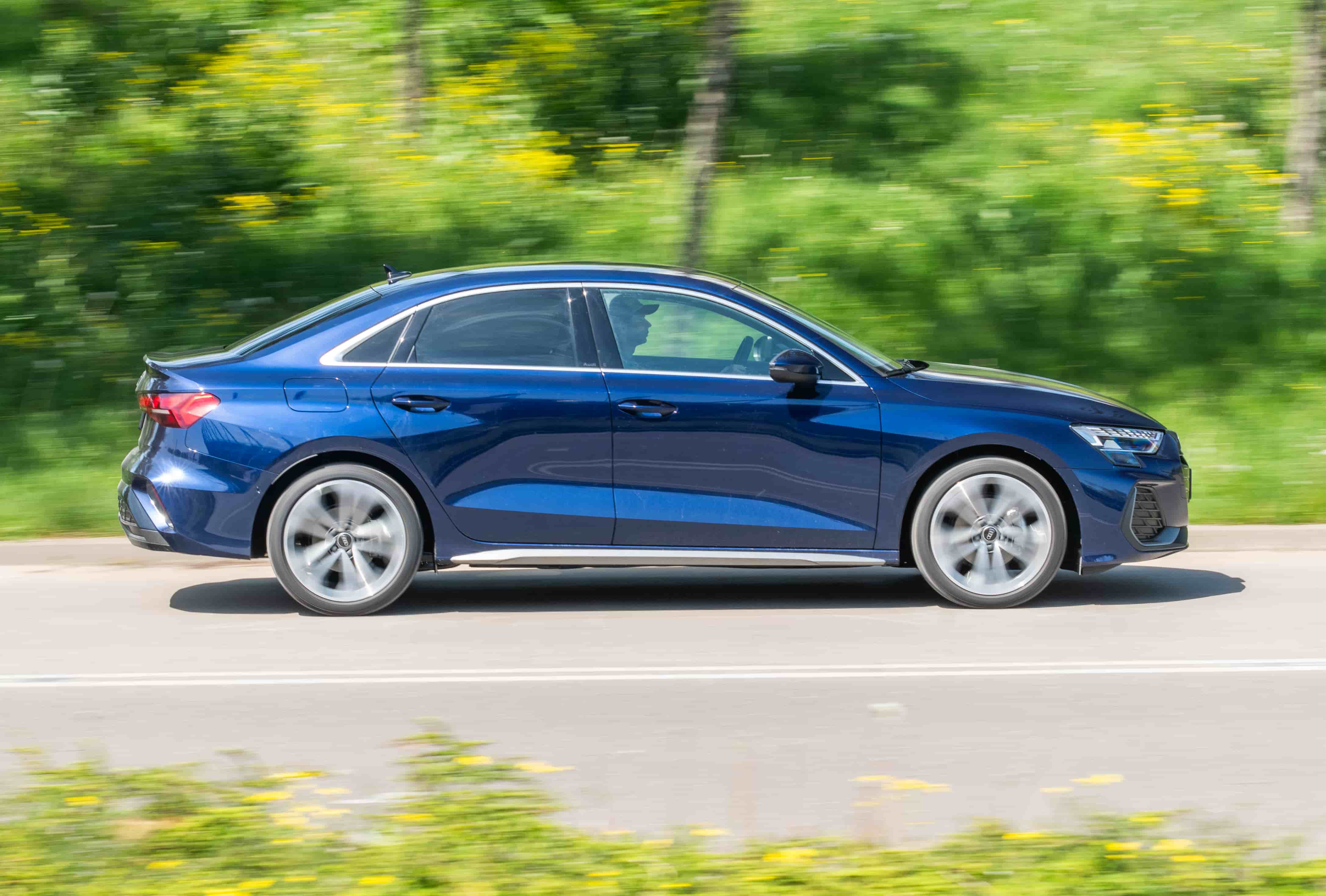 audi a3 iv fl 35 TDI S tronic S line bok