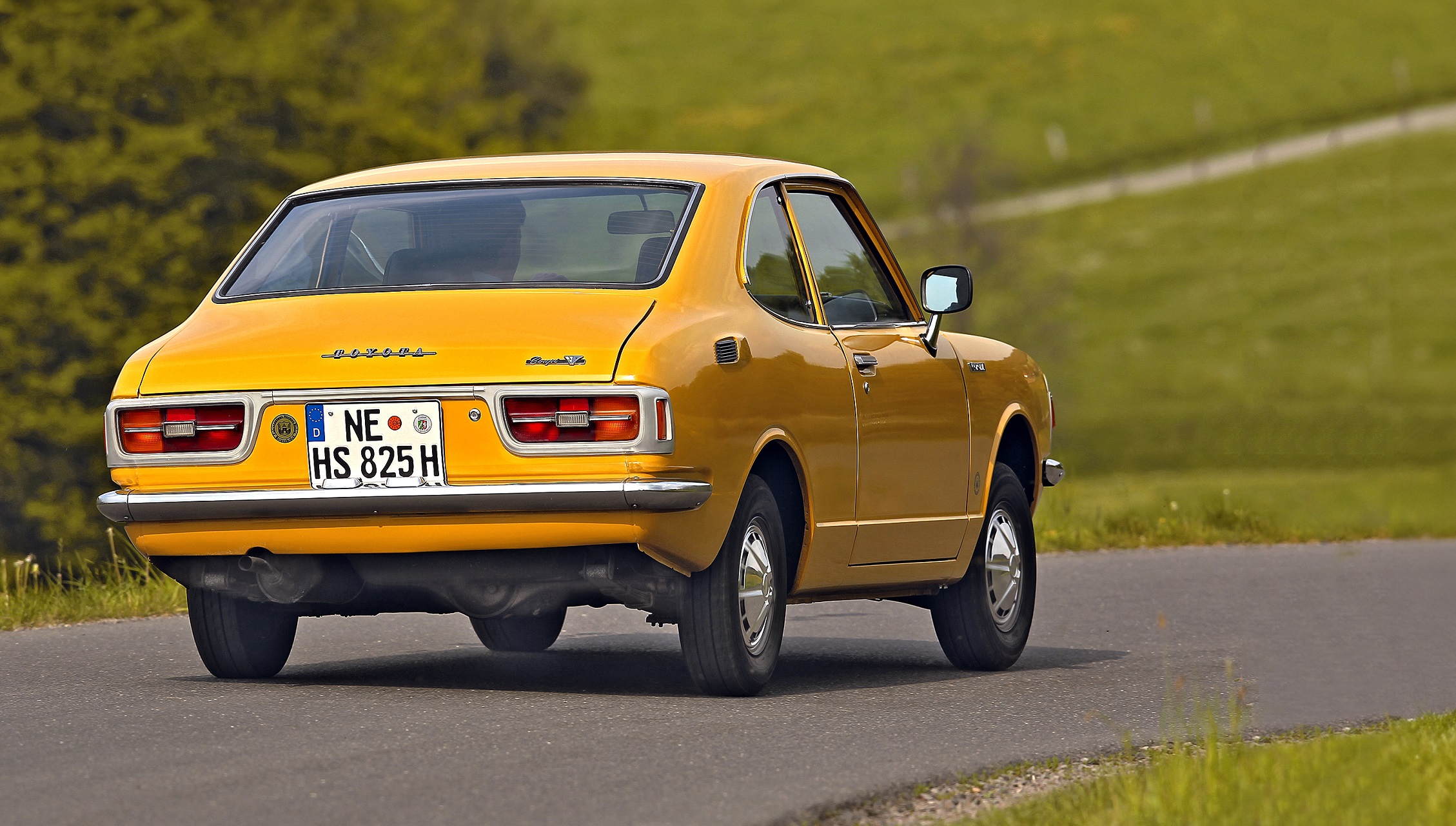 Toyota Corolla Coupe tył