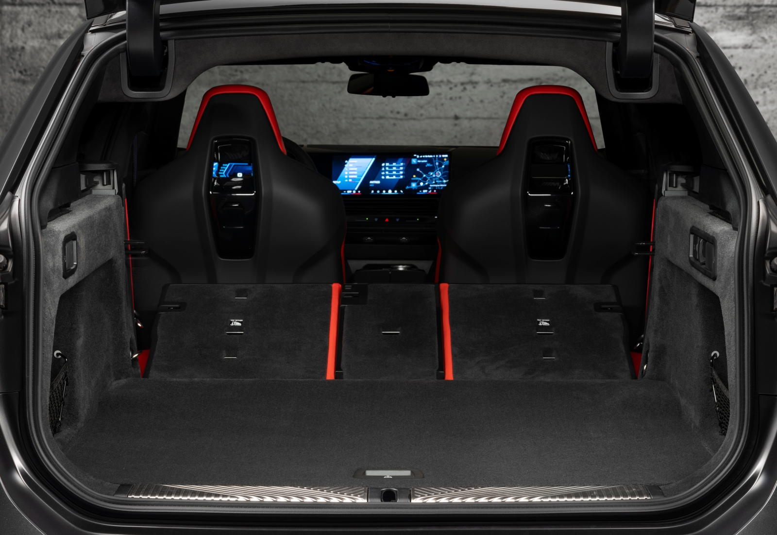 bmw-M5-touring-bagaznik