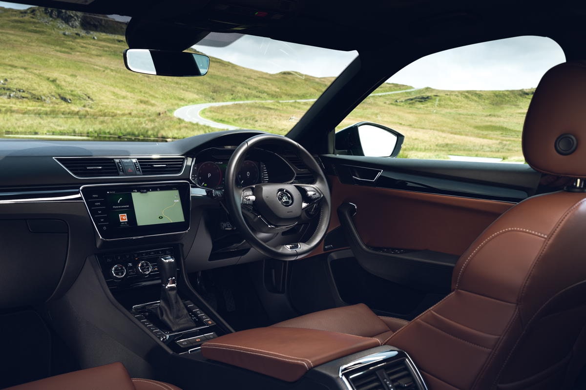 skoda superb sleeper edition deska rozdzielcza
