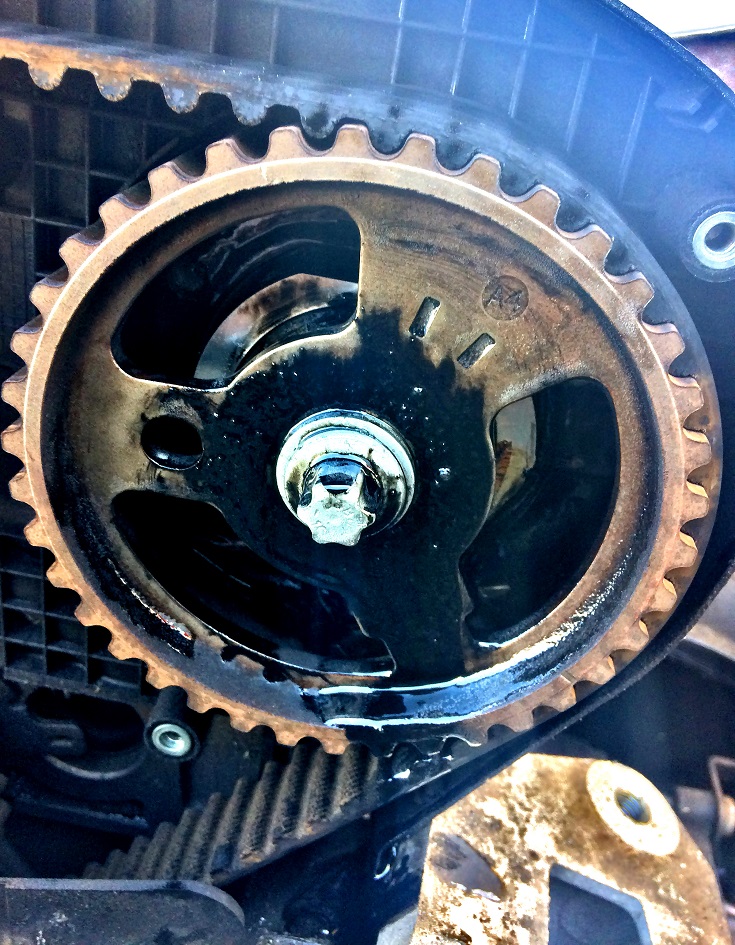 zapuszczone auto_wycieki