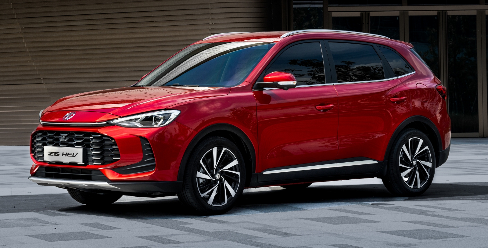 mg-zs-przod-1