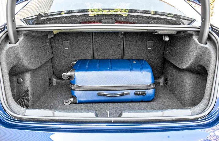 Audi A3 Limousine 35 TDI S tronic S line (2024) – wnętrze, bagażnik