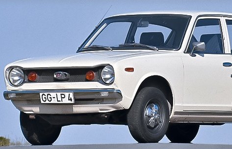 Nissan Cherry 100A – przód