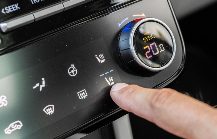 Hyundai Tucson - panel dotykowy