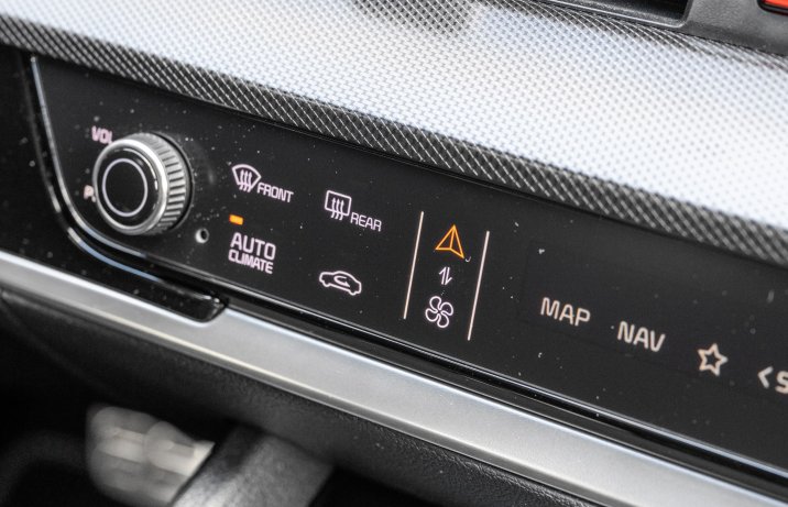 Kia Sportage - zmiana funkcji panelu dotykowego