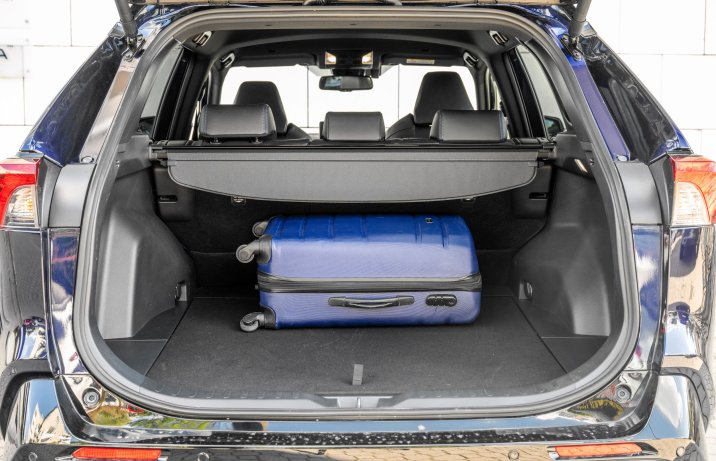 Toyota RAV4 - bagażnik